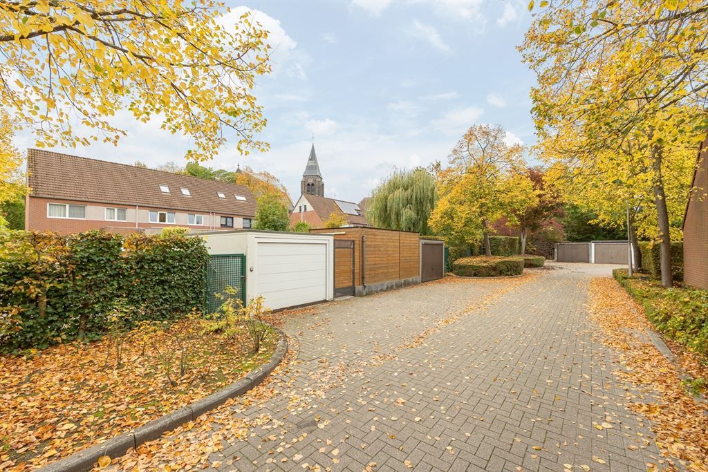 Energiezuininge woning in groene wijk foto 8