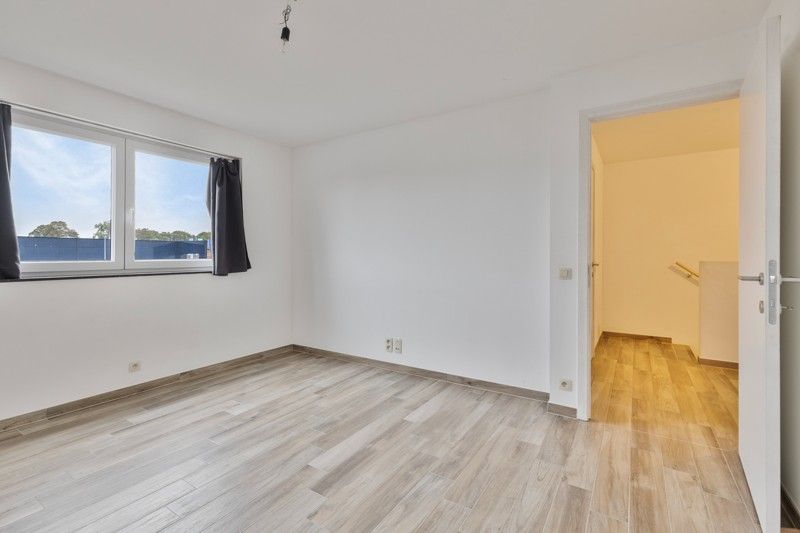 Moderne halfopen nieuwbouwwoning met 3 slaapkamers TE KOOP in WAREGEM! foto 17