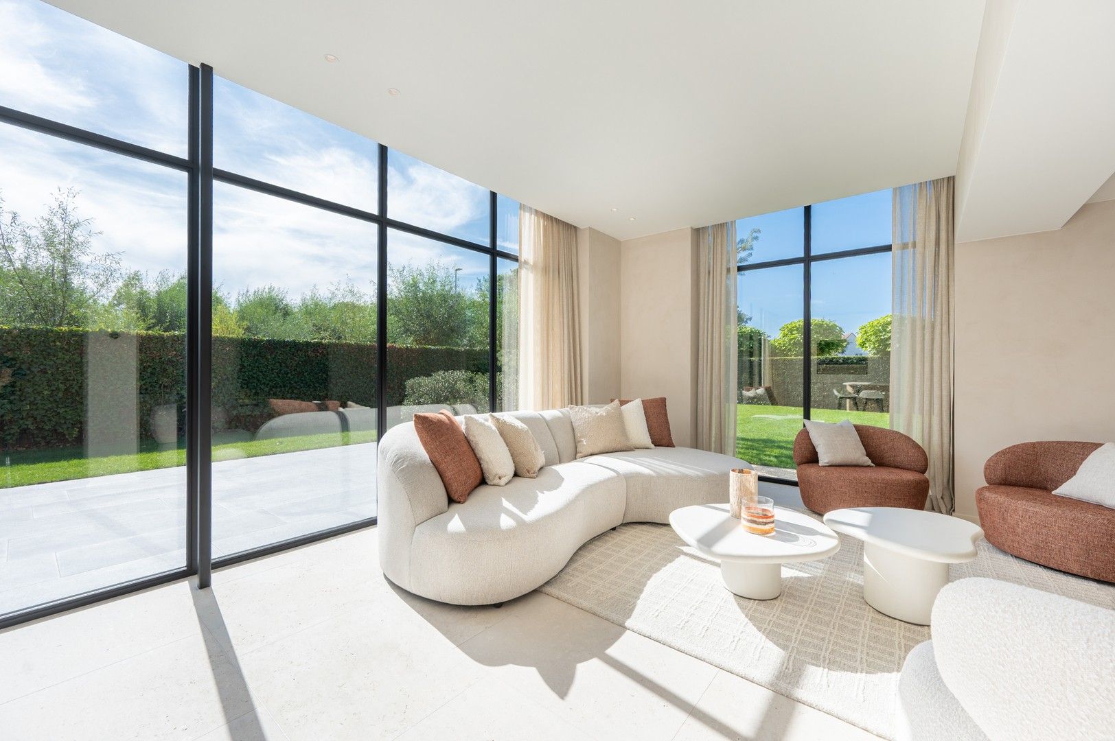 Aan de rand van het Zoute, vlakbij de Royal Zoute Golf Club: charmante villa in typische Zoute-stijl. foto 3