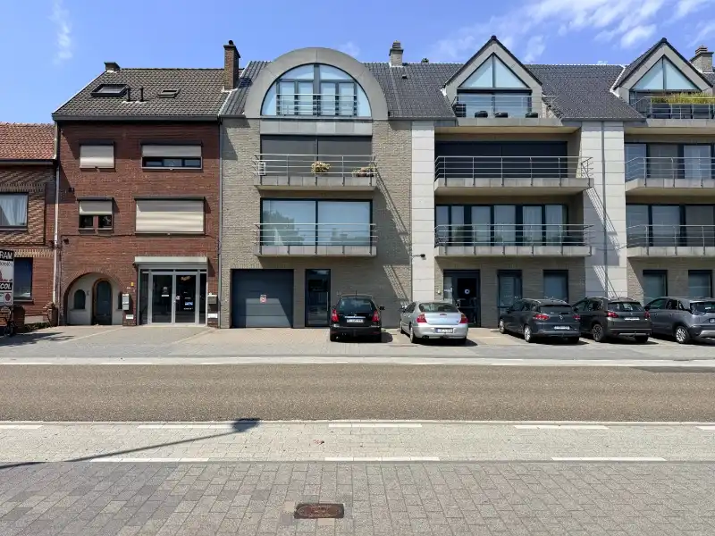 Charmant 2 slaapkamer appartement! foto 2
