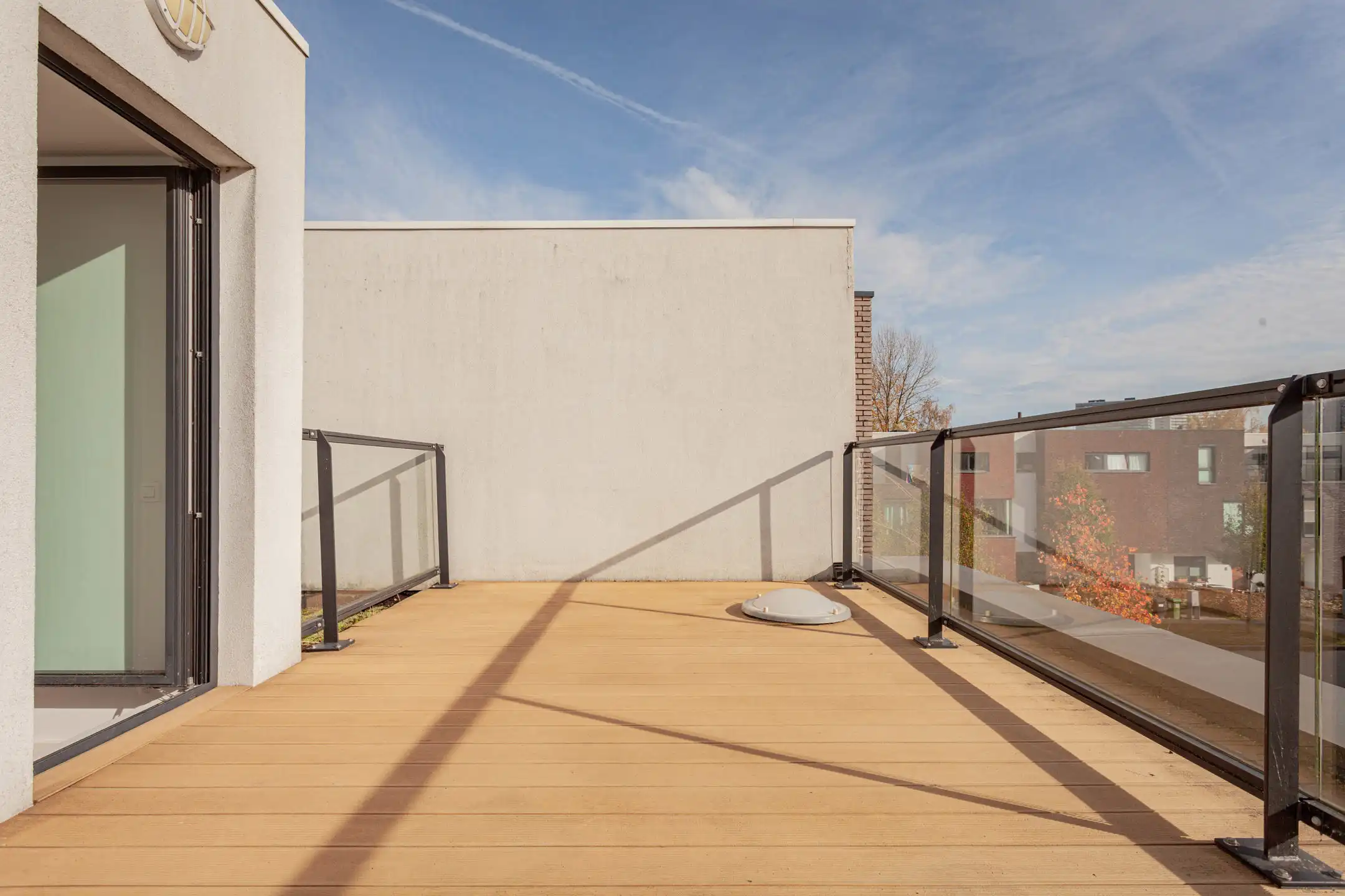 Recente woning met tuin, zonnig dakterras en staanplaats foto 15