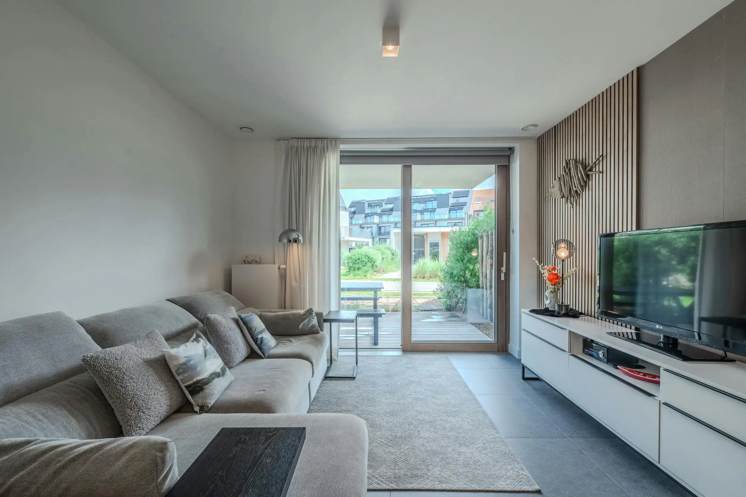 Prachtig gelijkvloers appartement met 1 slaapkamer en terras! foto 7