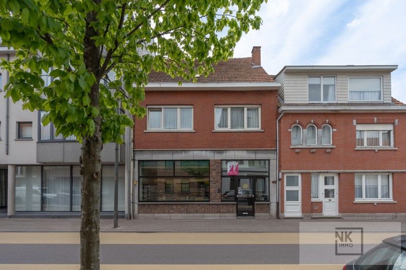 Zeer centraal gelegen handelspand met woning te Arendonk. foto 3