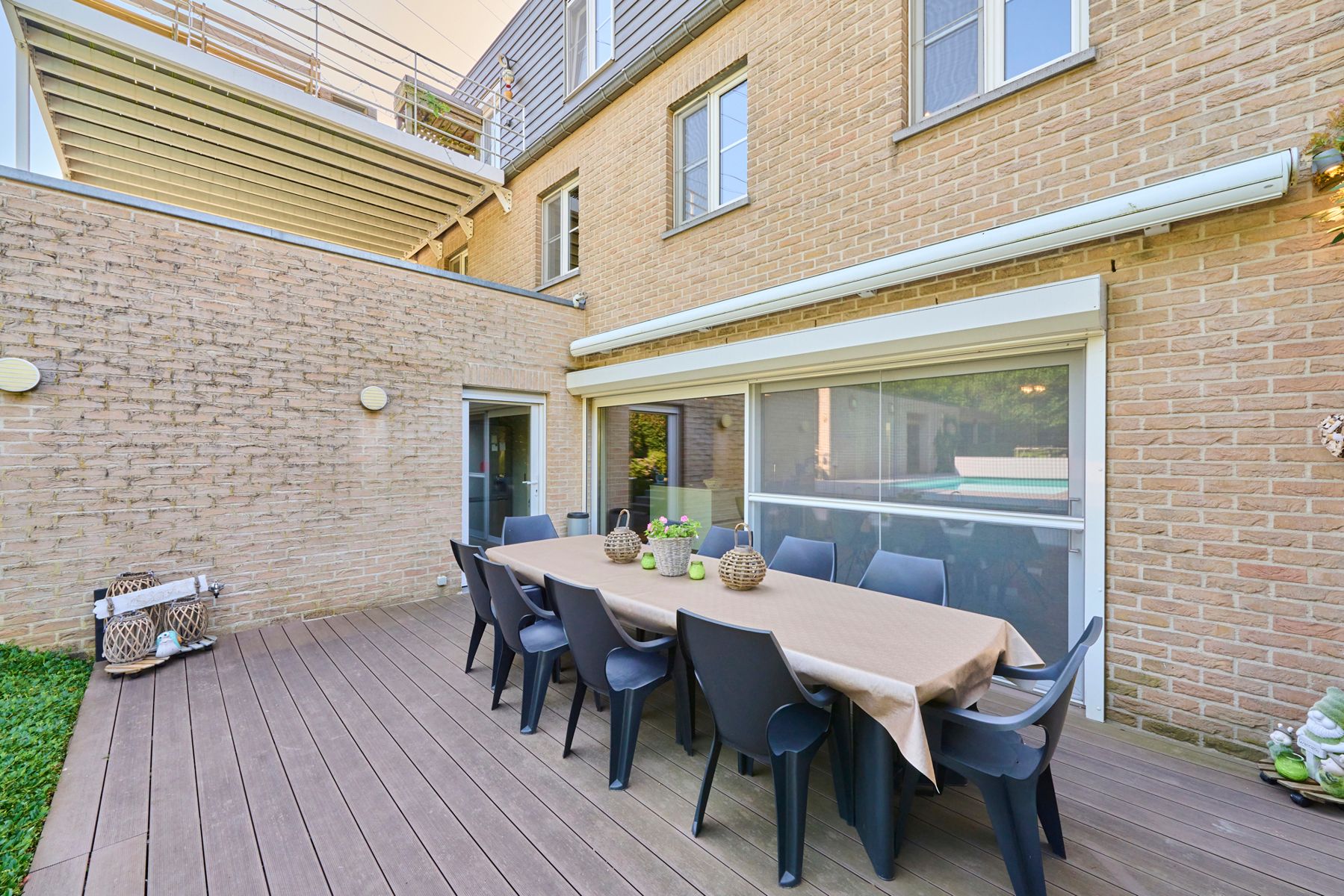 Exclusieve woning met handelzaak,appartement, zwembad en lift. foto 61