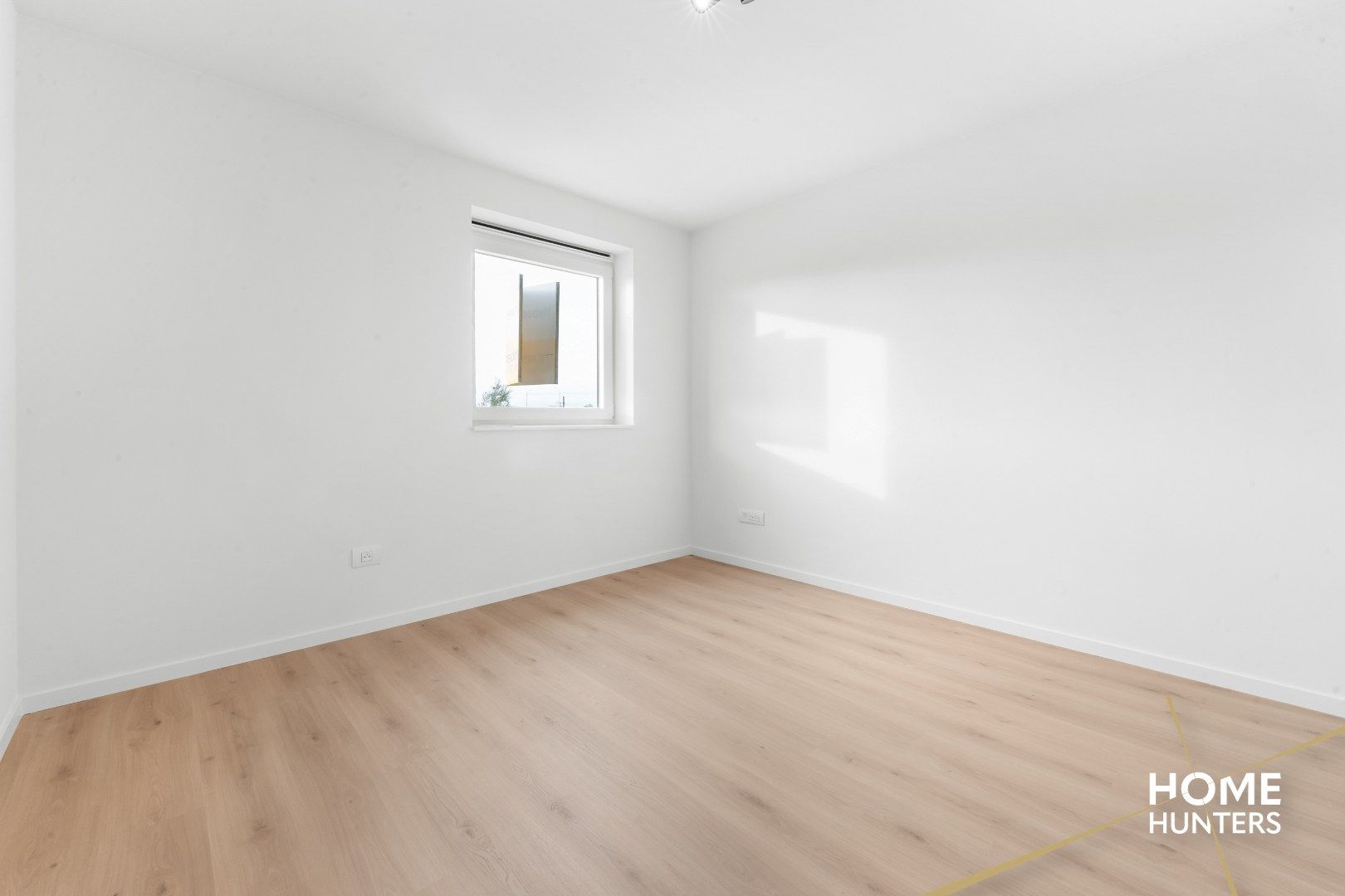 Luxueus afgewerkte halfopen nieuwbouwwoning met vergezichten foto 17