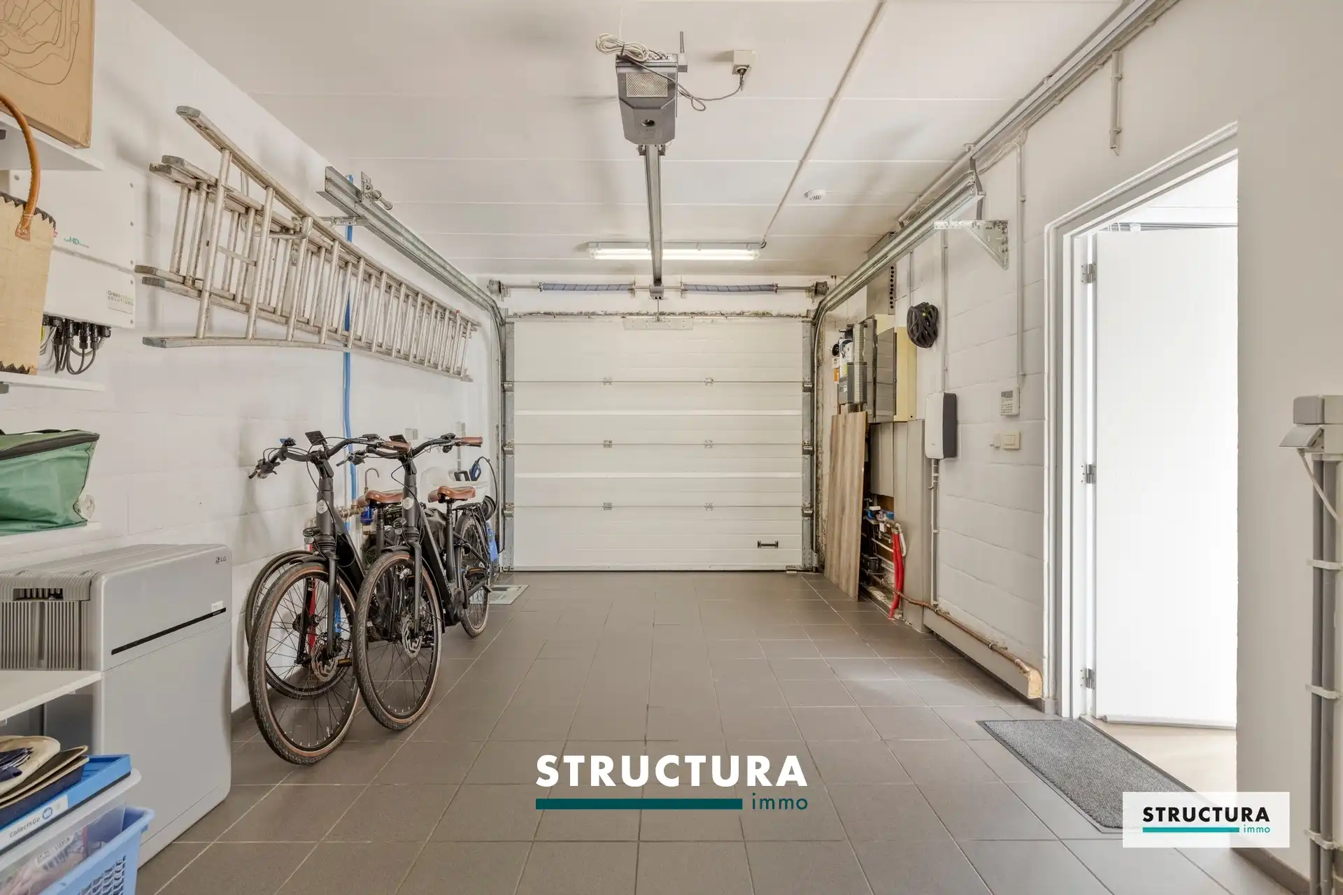 Instapklare open bebouwing met 3 slaapkamers in rustige, doodlopende straat te Mollem! foto 24
