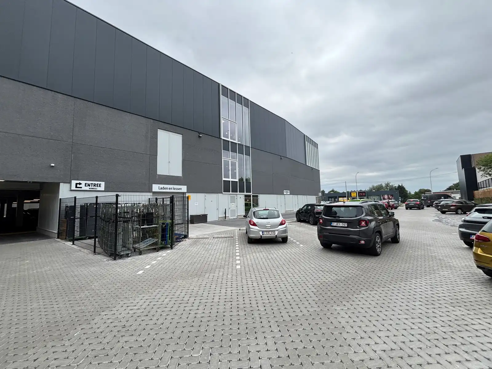 950 m² casco handelspand naast Action en Jumbo Tienen foto 12