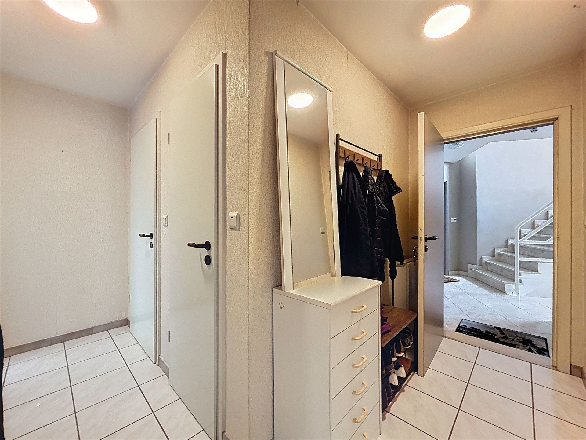 1 slk appartement met terras in hartje Sint-Gillis-Waas foto 5