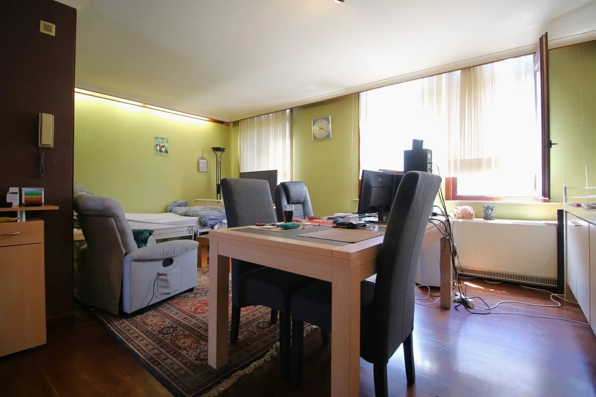 Te renoveren woning in het centrum foto 2