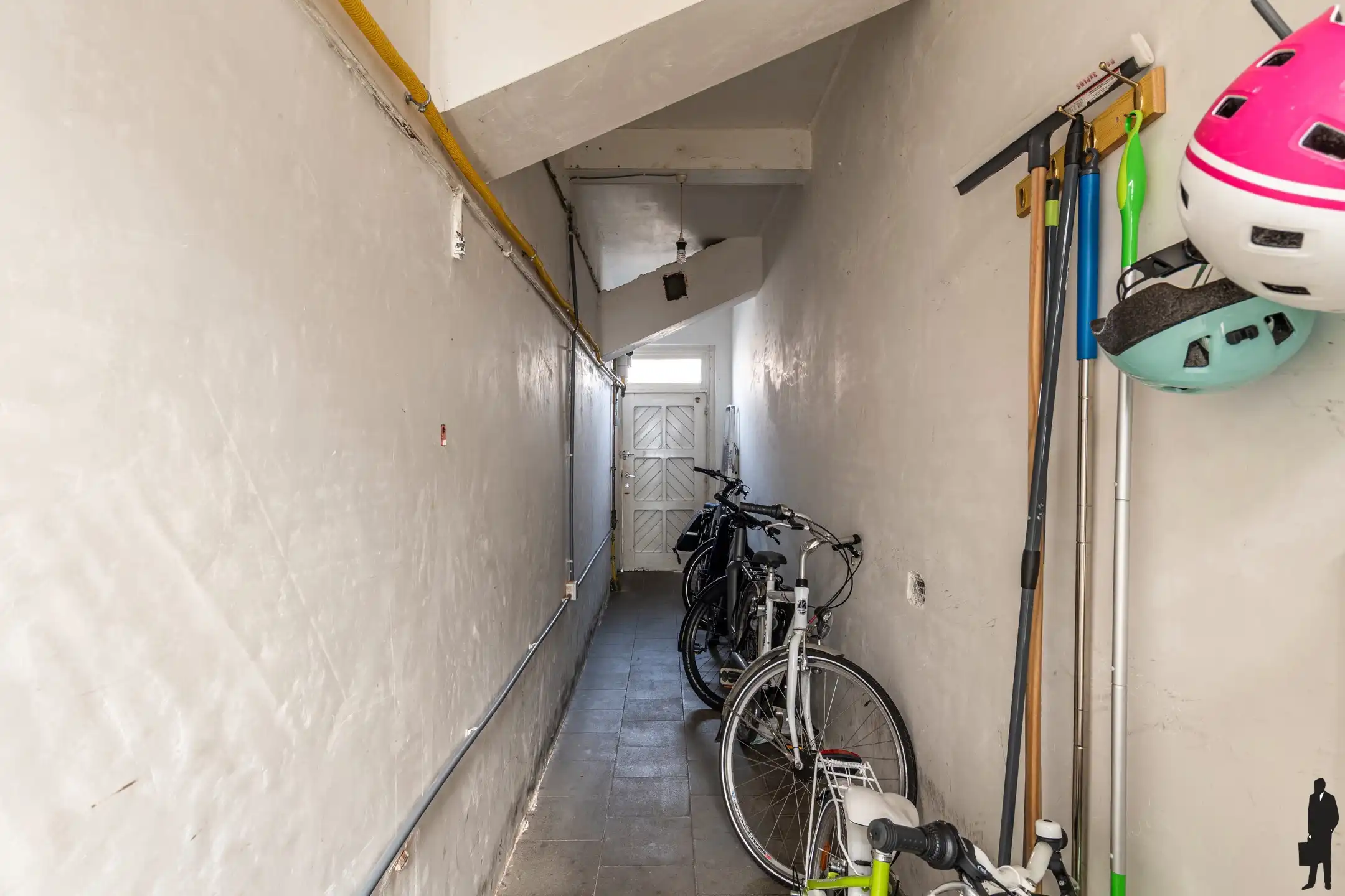 Frisse, lichtrijke woning met stadstuin vlakbij centrum Mol  foto 14
