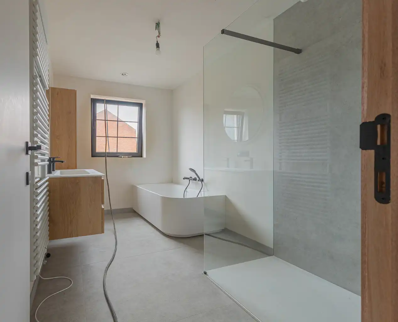 Nieuwbouw woning met 4 slaapkamers! foto 11