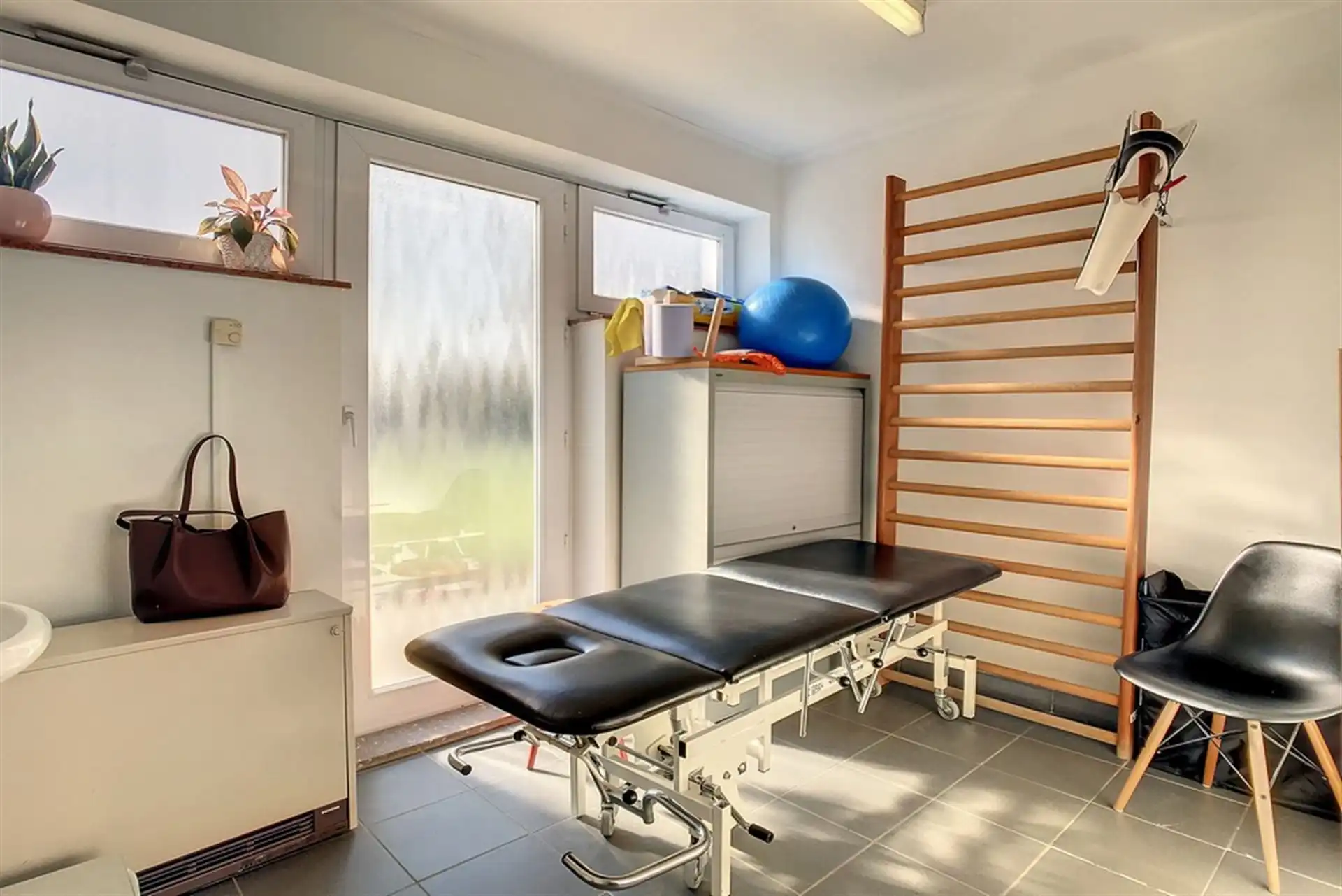 Praktijk- of kantoorruimte te huur, ideaal vrij beroep foto 12