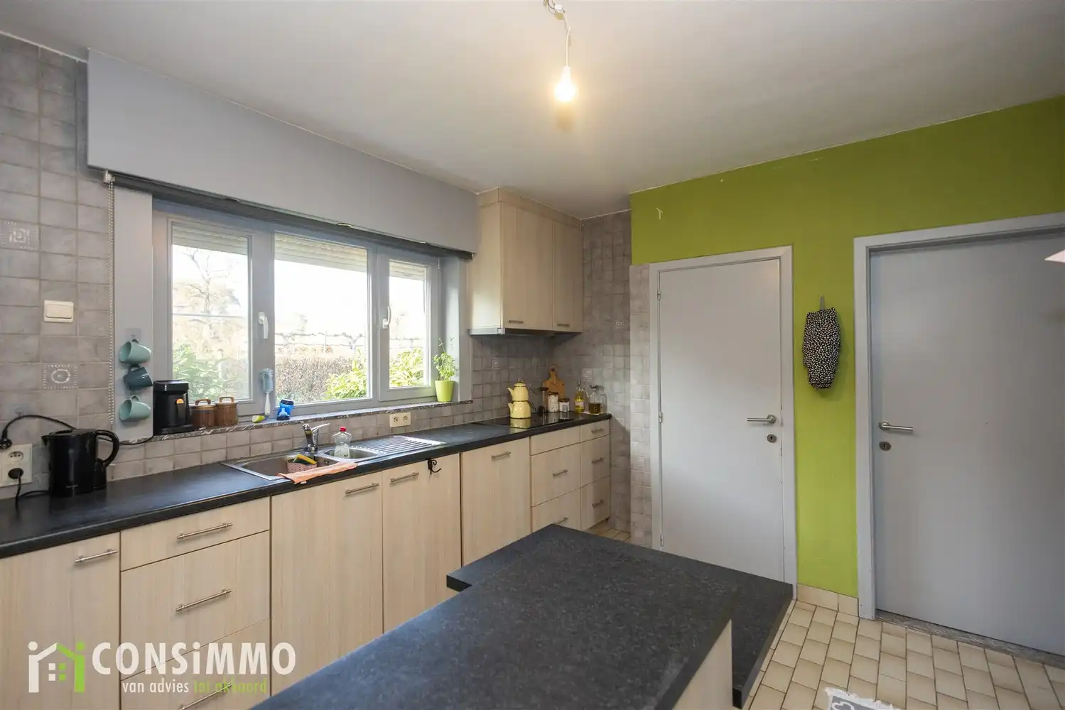 Ruime vrijstaande woning met 5 slaapkamers, loods en 50a perceel in Genk-Zuid foto 12