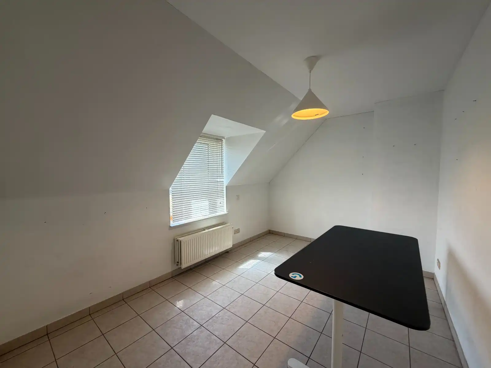 RUIME WONING MET 4 SLAAPKAMERS, 2 BADKAMERS, 2 GARAGES EN LANDELIJK UITZICHT foto 11