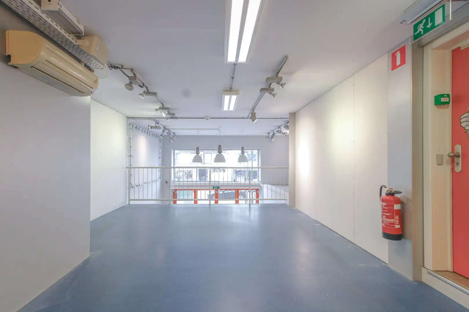 uitstekend gelegen handelspand Lippenslaan 148 foto 9