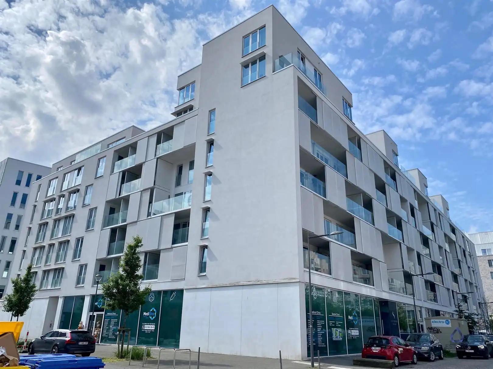 1-slaapkamerappartement met ruim terras foto {{pictureIndex}}