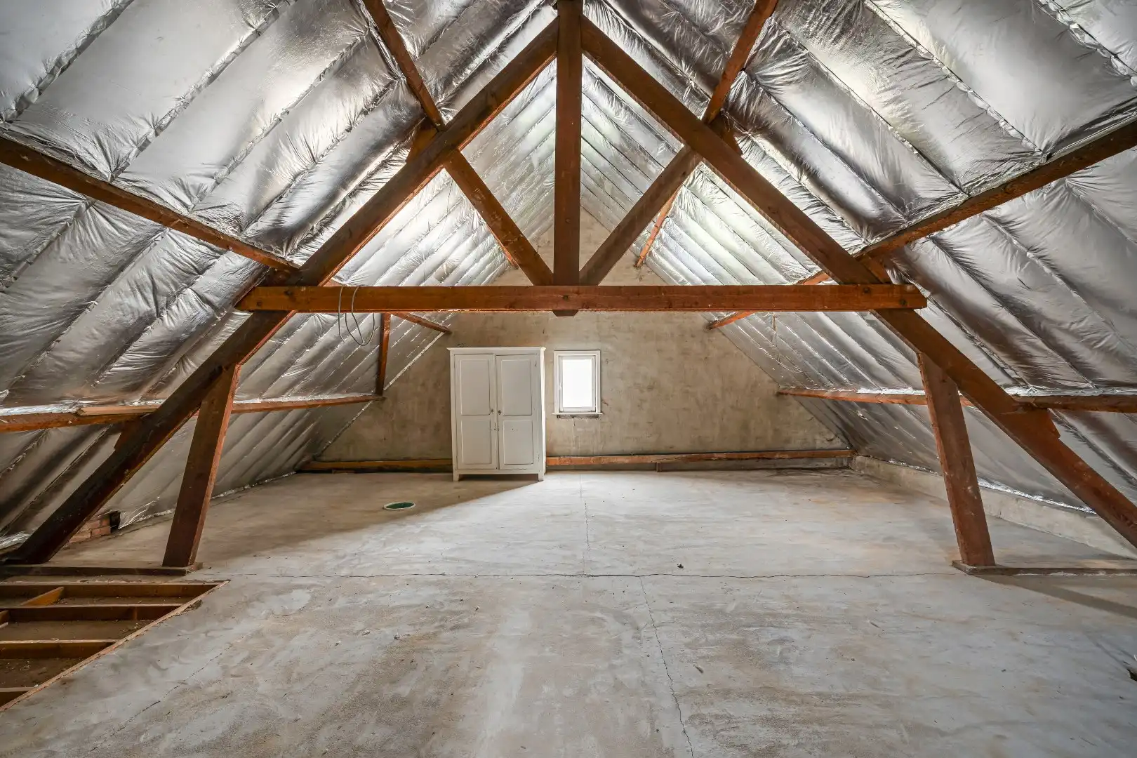 Ruime woning met 4 slaapkamers, loods en tuin met prachtig uitzicht. foto 16