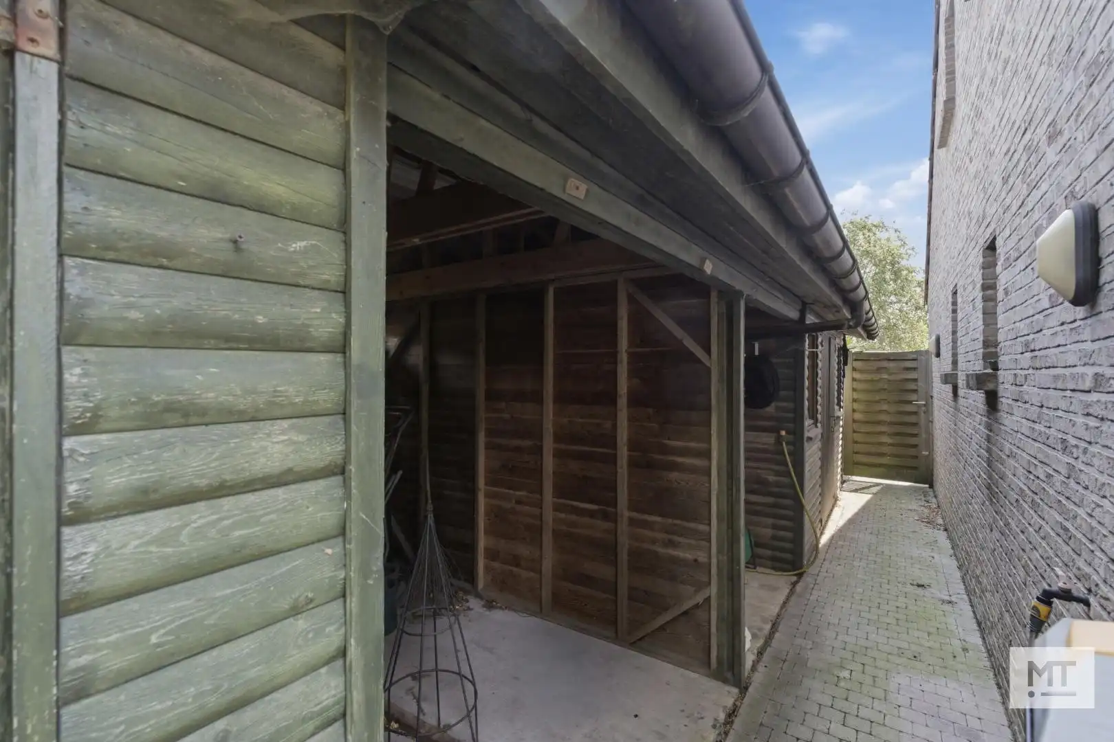 Alleenstaande woning met 4 slaapkamers, zonnige tuin en garage op de Molenhoek foto 24