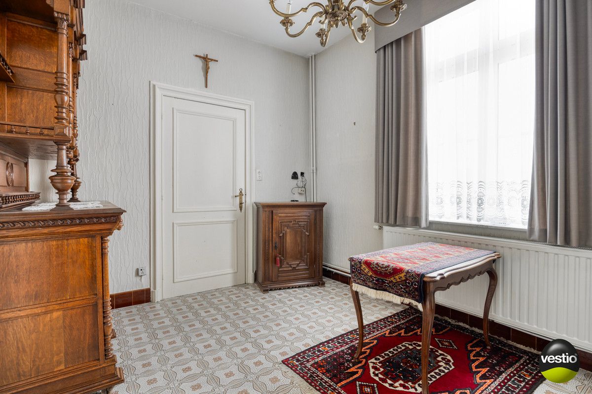RUSTIG GELEGEN KARAKTERVOLLE AUTHENTIEKE WONING OP 6A85CA TE LAUW. foto 8