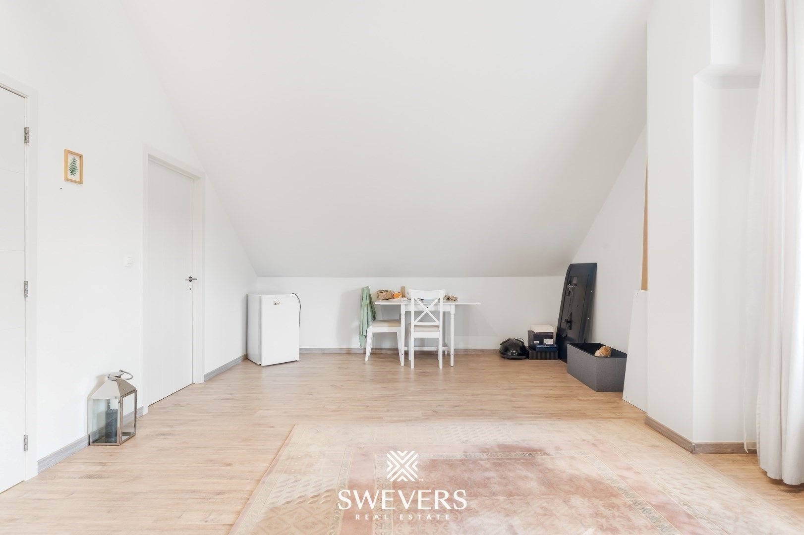 Zeer ruime, instapklare woning met 5 slaapkamers en 3 badkamers in Heusden-Zolder foto 22