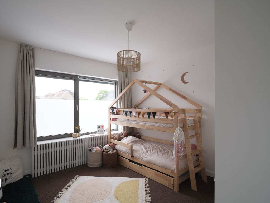 Stijlvolle woning op fietsafstand van het Gentse centrum, gelegen in een rustige en residentiële straat nabij Park Biest en het Potuitpark. foto 10