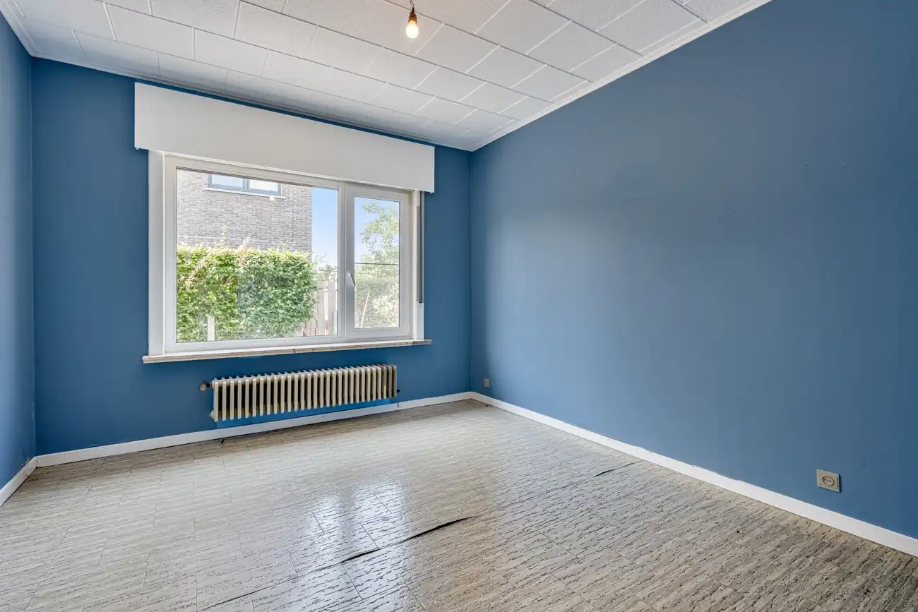 IN OPTIE!! Volledig te renoveren open woning met ruime afzonderlijke garage en tuin op een toplocatie nabij Oude Bareel in Sint-Amandsberg/Oostakker! foto 14