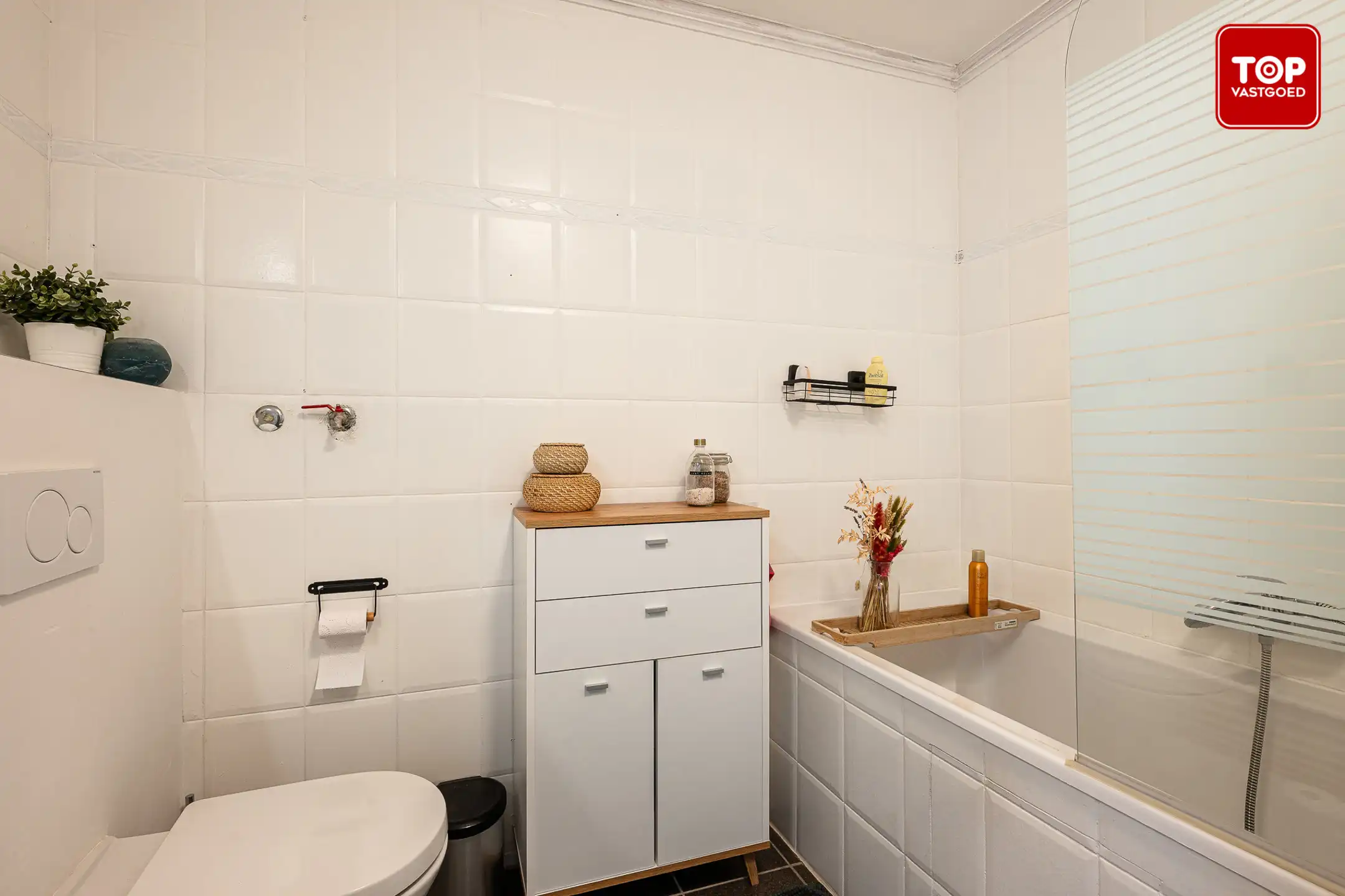 Instapklare en energiezuinige woning in centrum Wetteren. foto 15