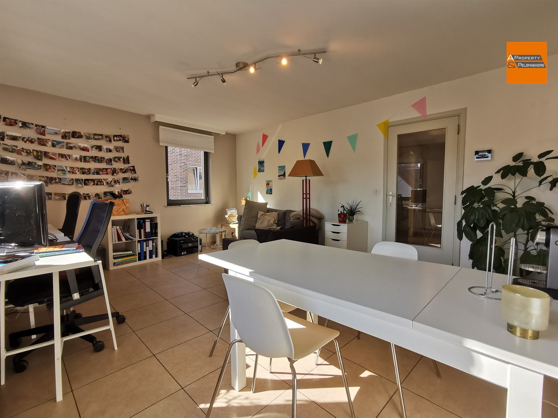Appartement met 2 slaapkamers te huur in het centrum van Leuven foto {{pictureIndex}}