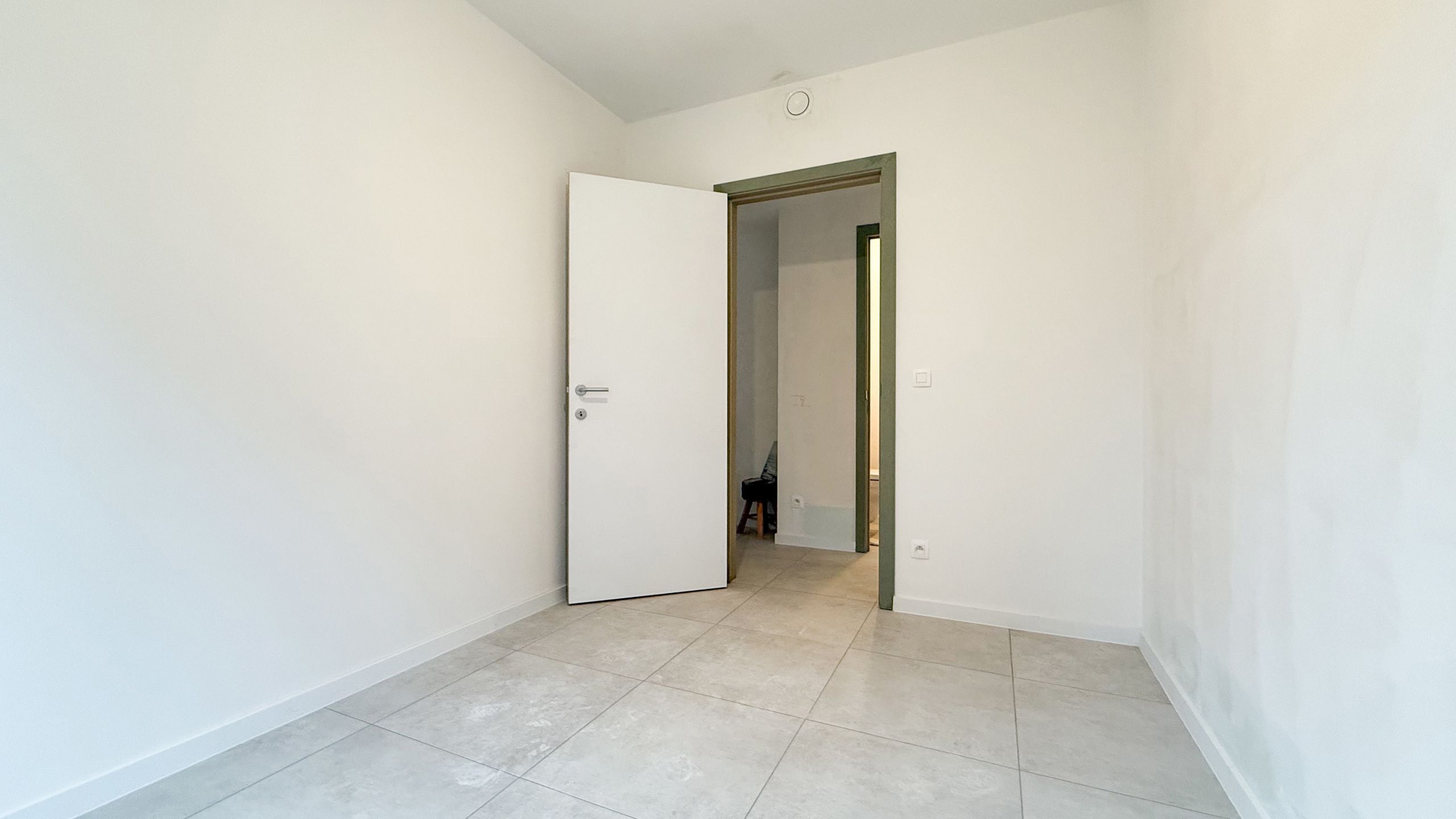 Gelijkvloers appartement met 3 slaapkamers en met een tuin! foto 20