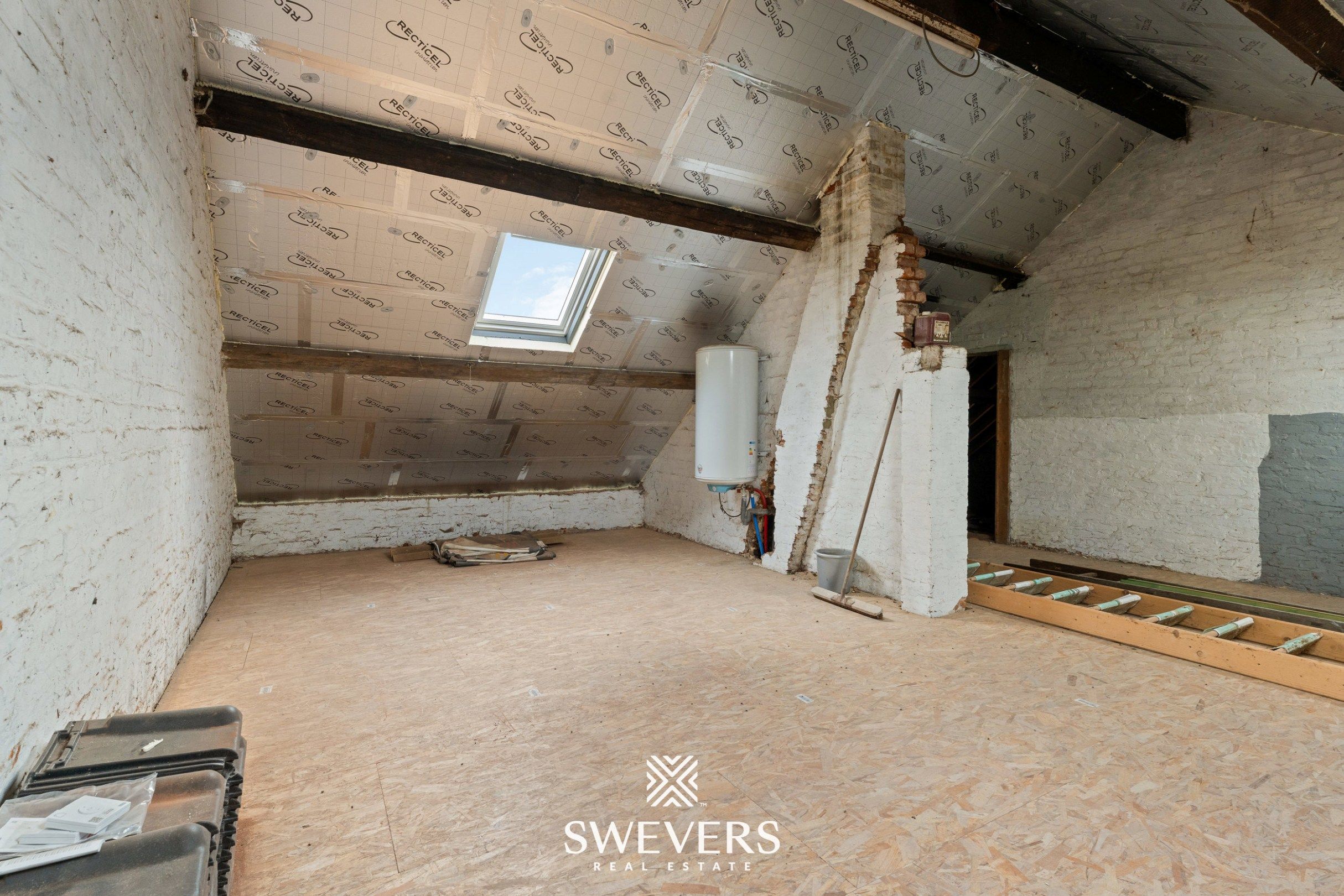 Gezellige woning met moderne keuken op groot perceel in Gingelom foto 18