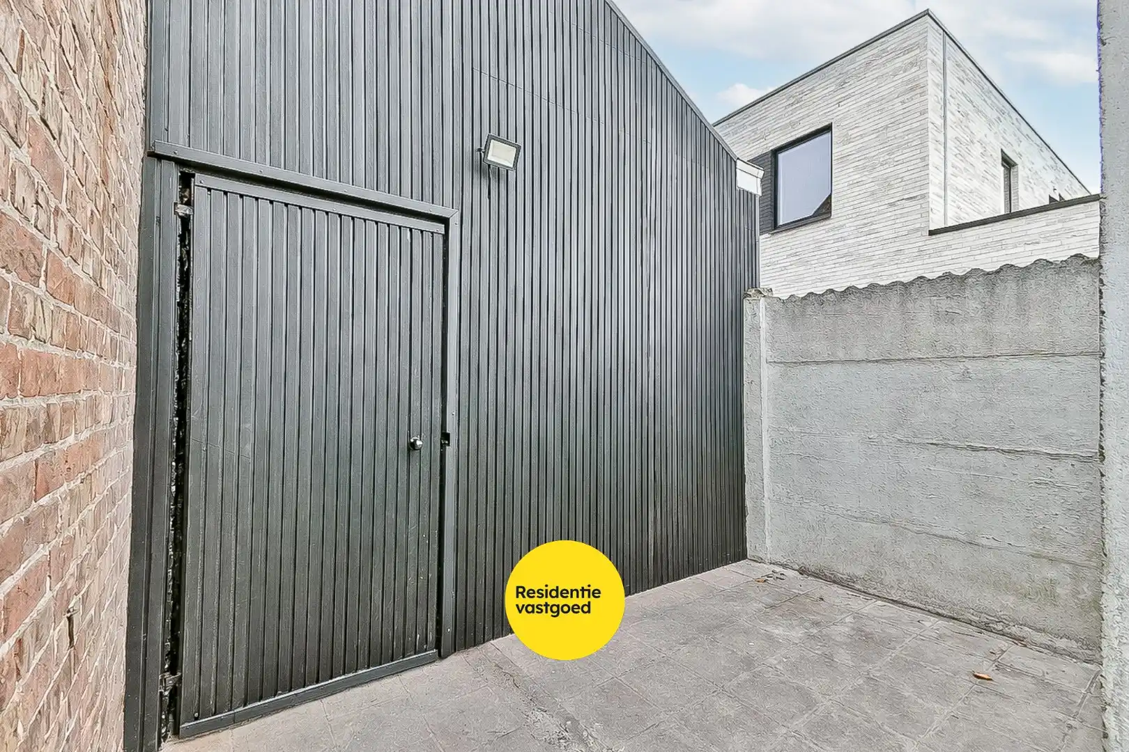 Instapklare woning met 3 ruime slaapkamers en zonnige achtertuin nabij centrum Gistel foto 15