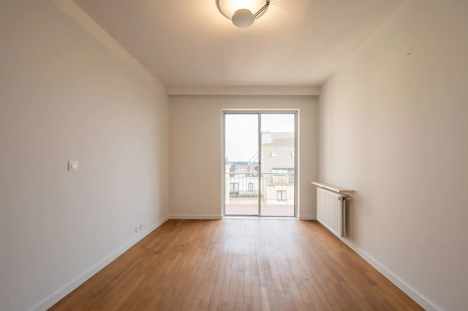 Ongemeubeld appartement, in de gerenommeerde residentie “Globe”, prachtig gelegen op de Zeedijk in het Zoute foto 9