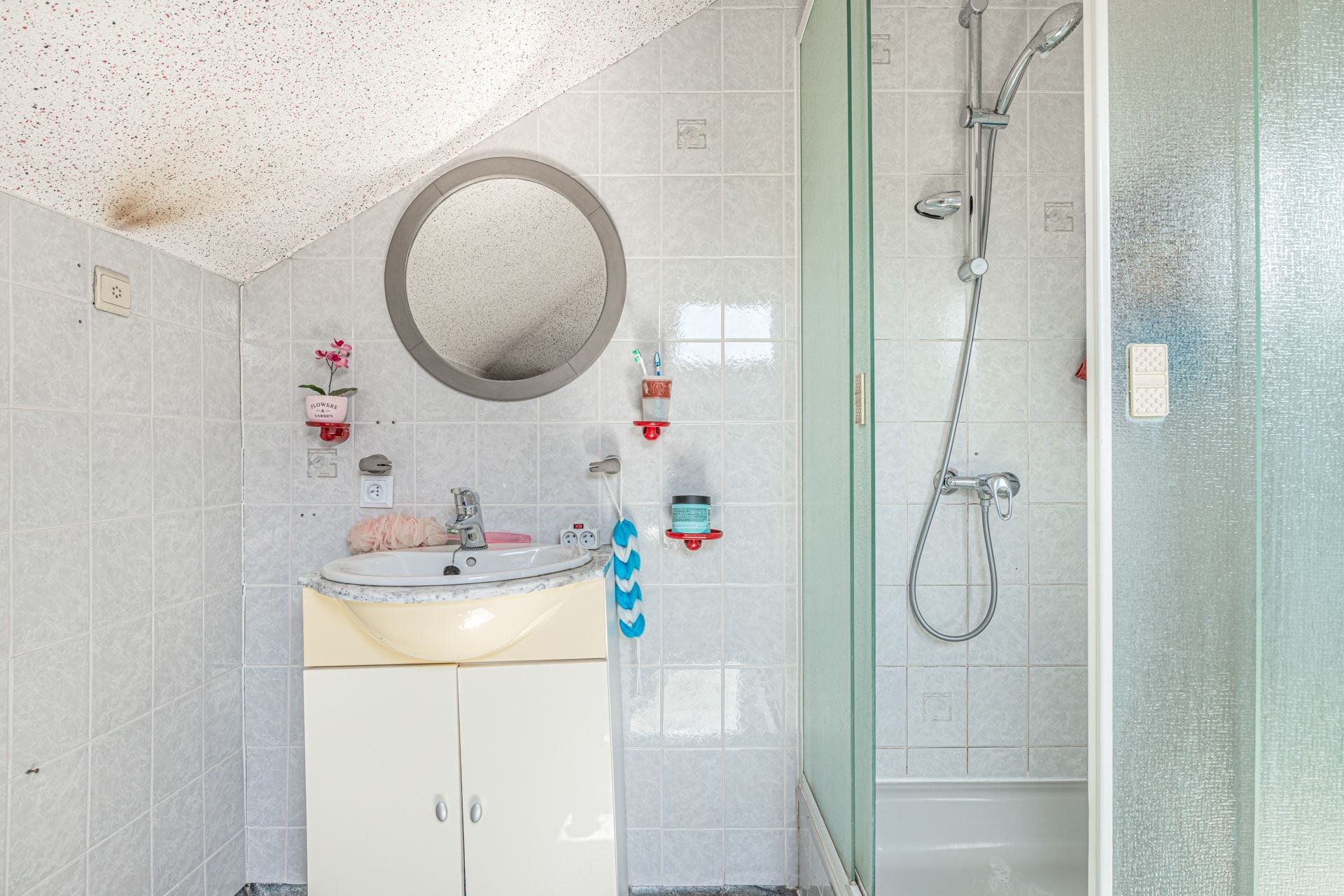 Unieke eigendom te koop met twee woningen en loods te Zingem foto 13