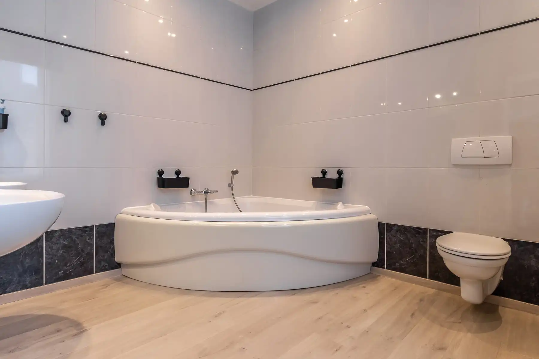 Investeringspand met handelsruimte en twee appartementen foto 23