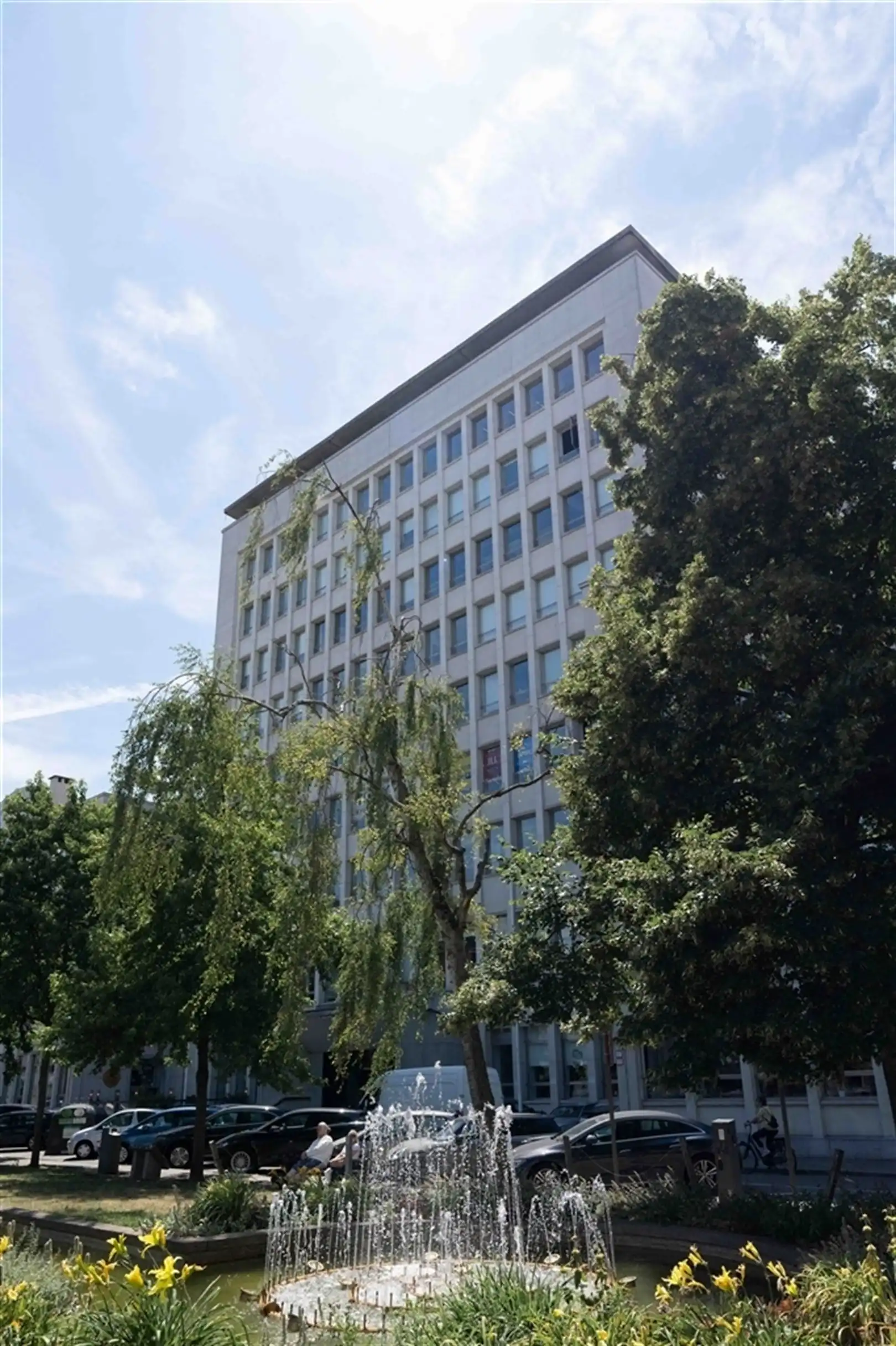 Co-rental in inspirerend skyline-kantoor OVAL Sky foto 2