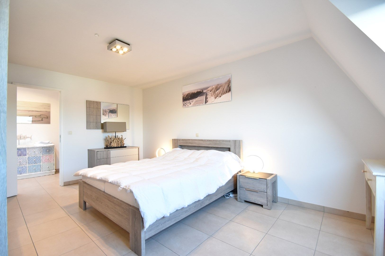 Stijlvol duplexappartement in moderne residentie foto 18