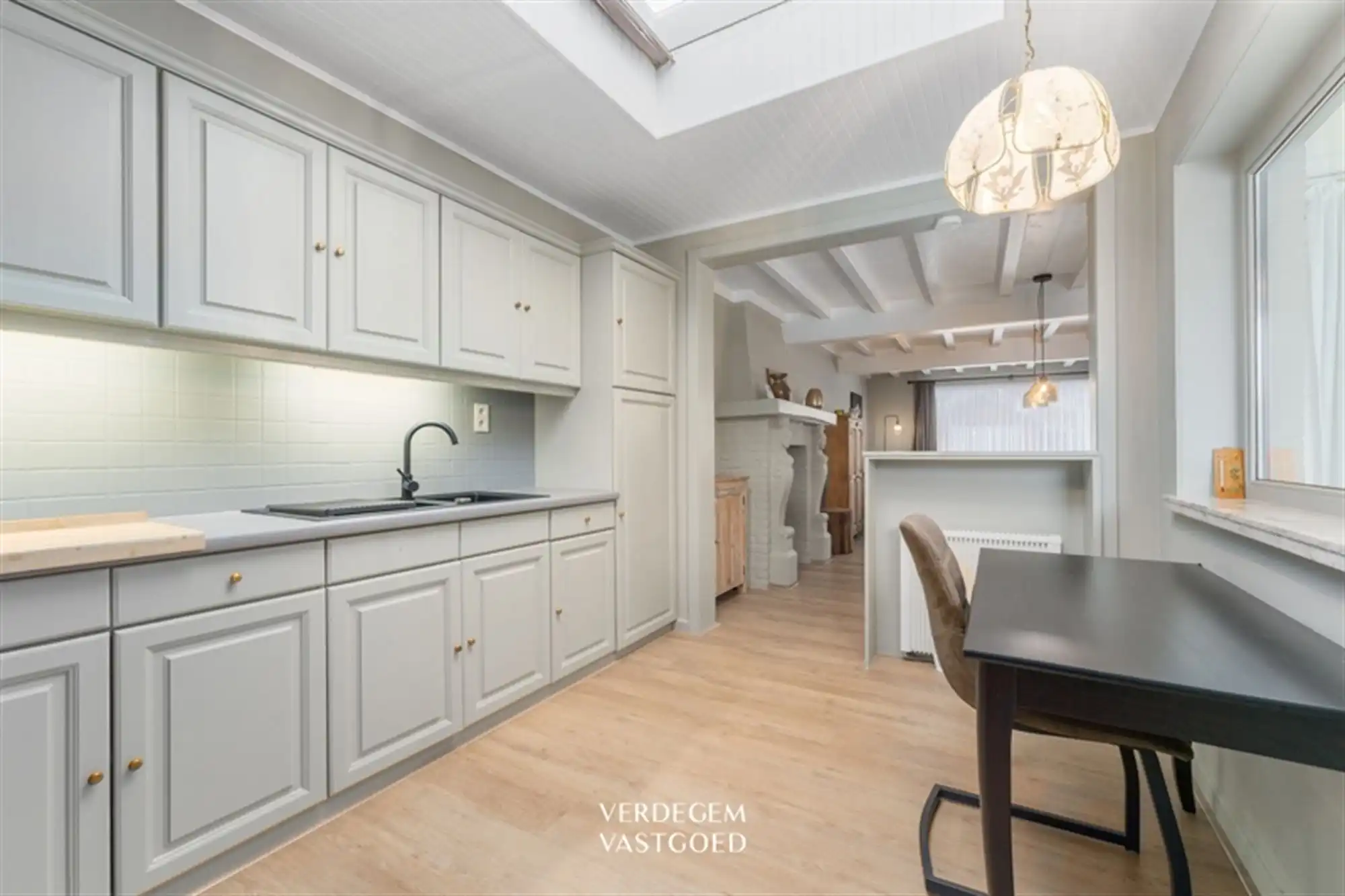 Gezellige woning met 4 slaapkamers en fijne tuin foto 5