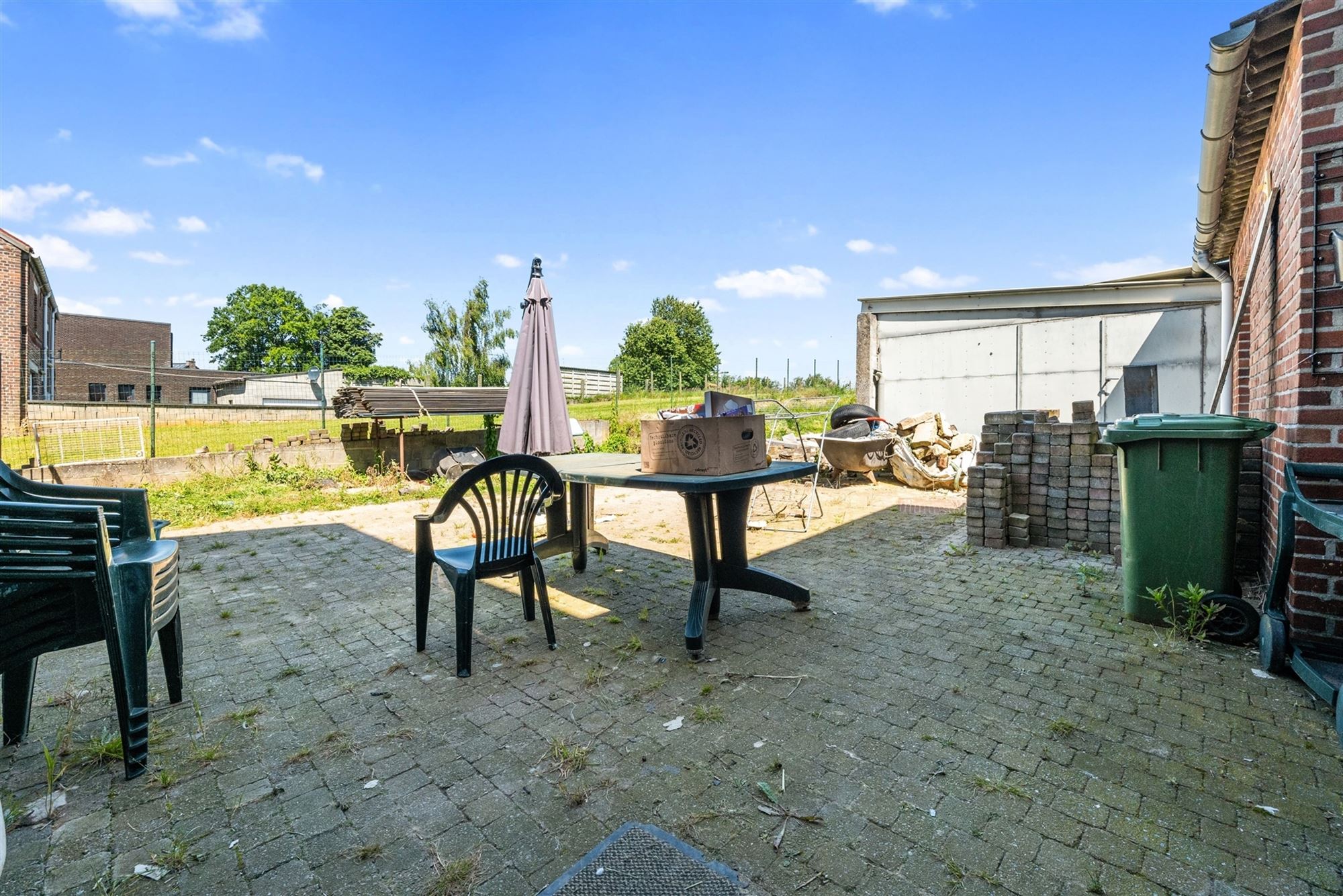 TE RENOVEREN WONING MET VEEL POTENTIEEL IN HET LANDELIJKE GINGELOM   foto 23