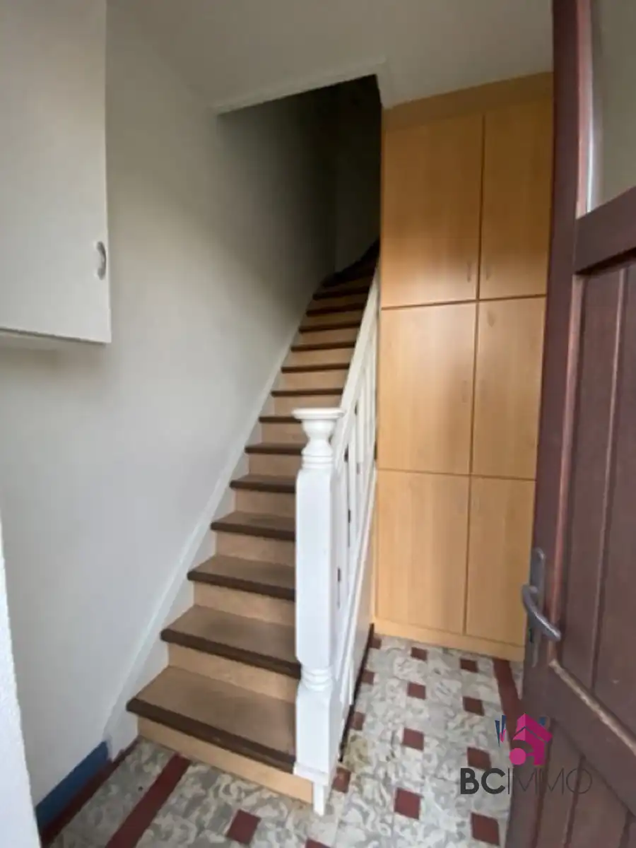 Karaktervolle woning met potentieel op rustige ligging foto 28
