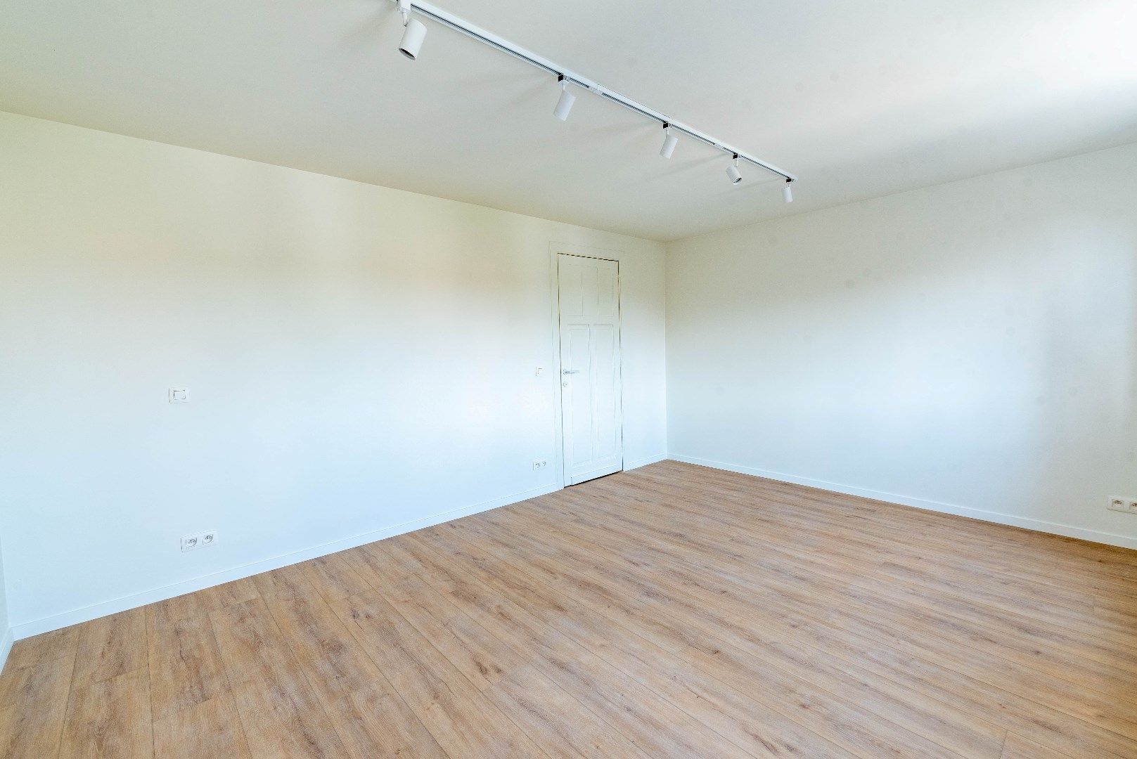 Volledig vernieuwde instapklare duplex foto 14