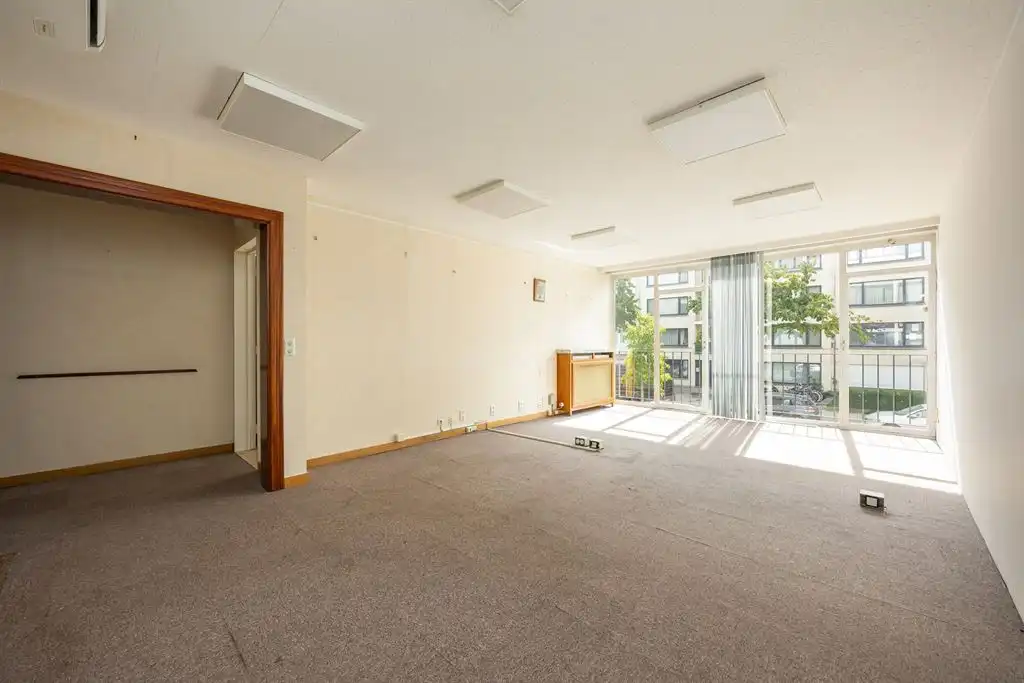 Hoofdfoto van de publicatie: te renoveren appartement met twee slaapkamers