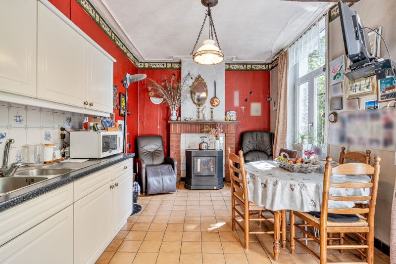 Te renoveren en te verbouwen authentieke vierkantshoeve uit de 18e eeuw foto 18