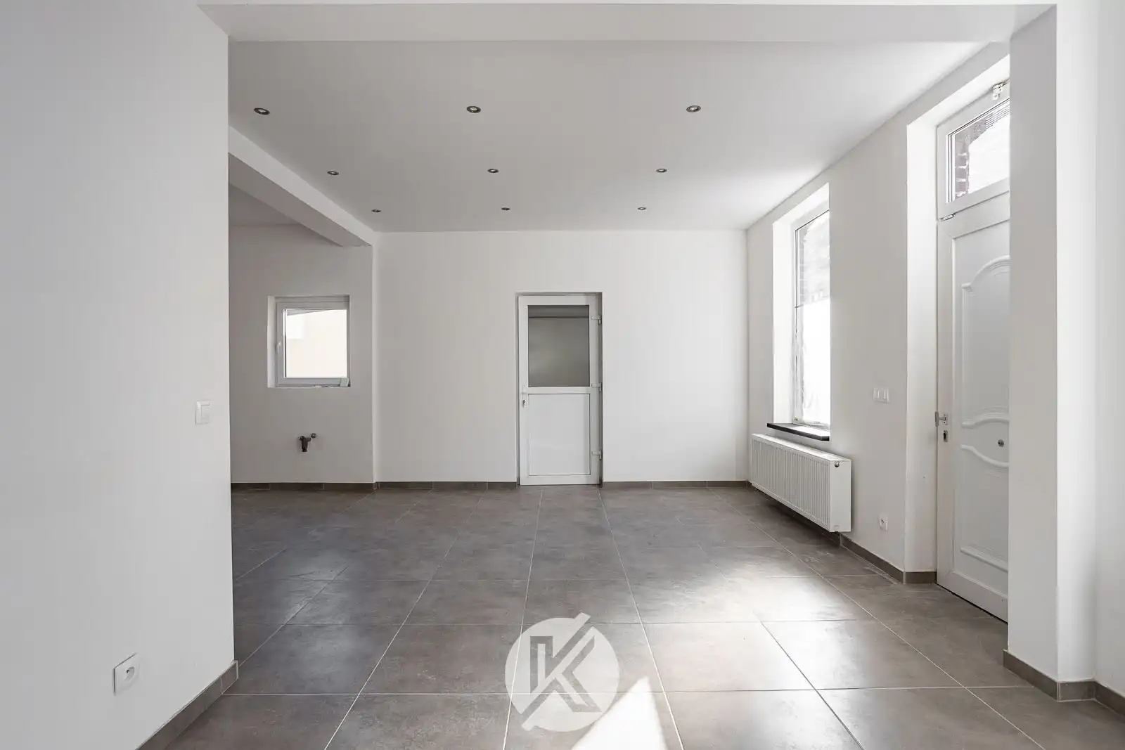 Gerenoveerde woning in een rustige straat foto 8