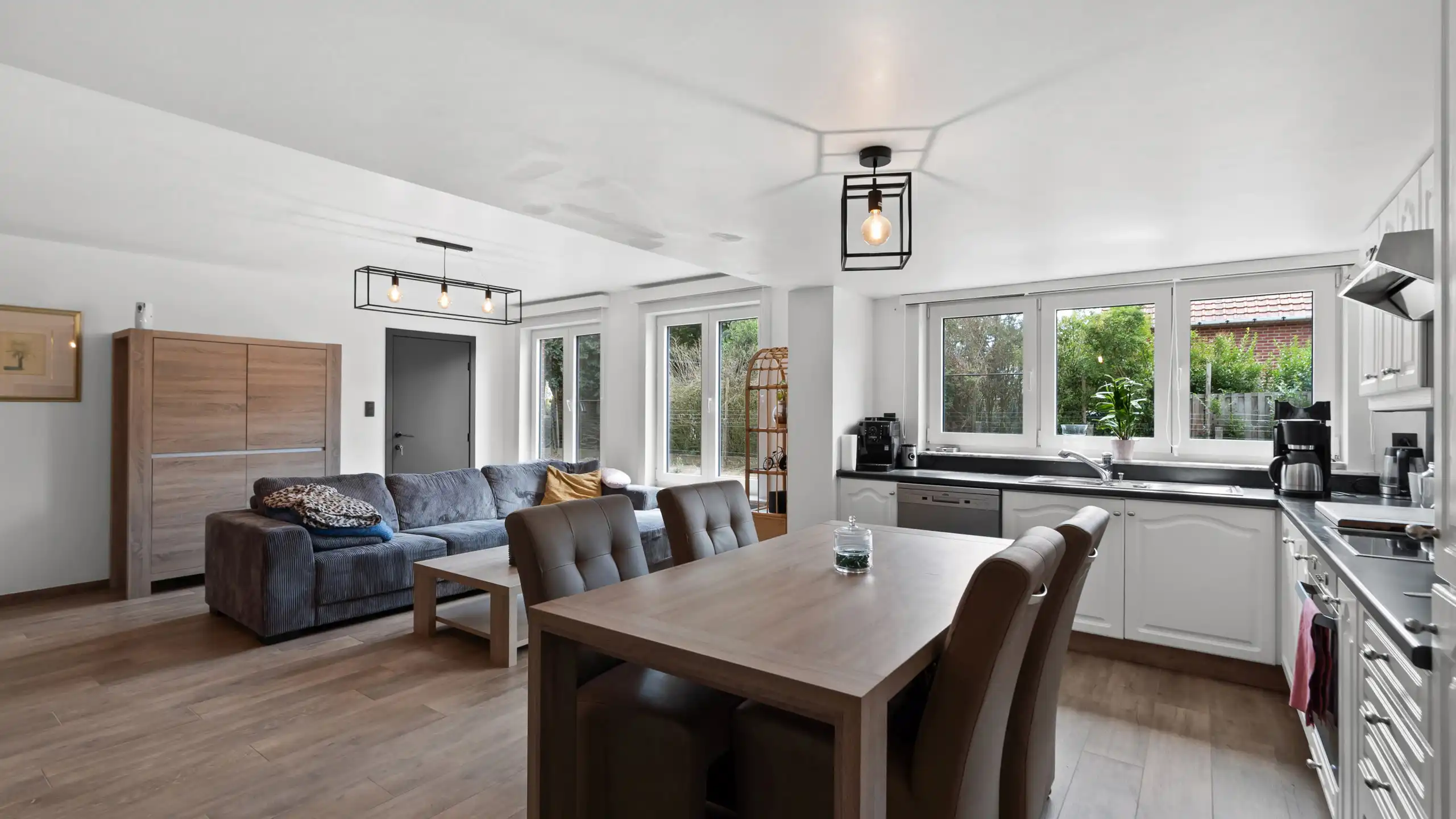 OUDSBERGEN - Zeer ruime landbouwwoning op 2,5ha met loodsen  foto 13