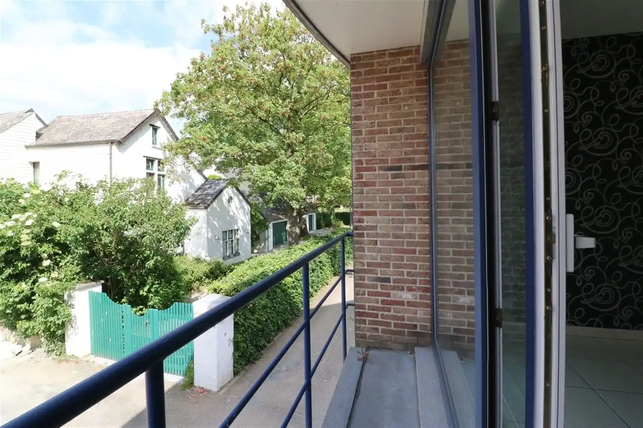 Appartement met 2 slpk., grote garage en terras, rustige ligging foto 38