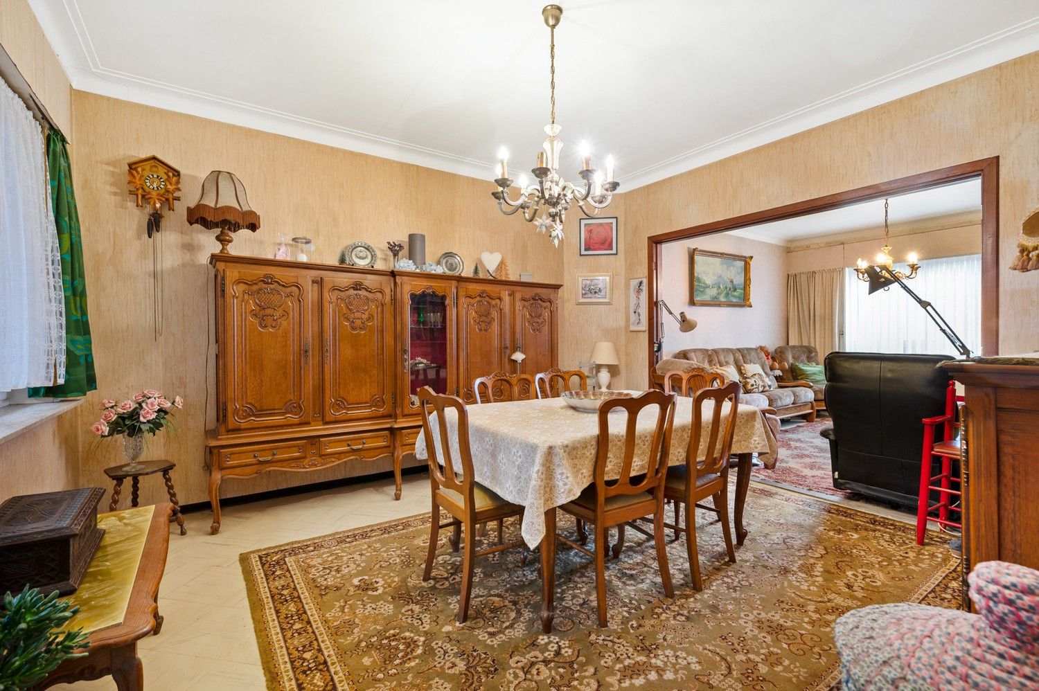 Te renoveren woning met magazijn en veel potentieel op toplocatie in Lint foto 6