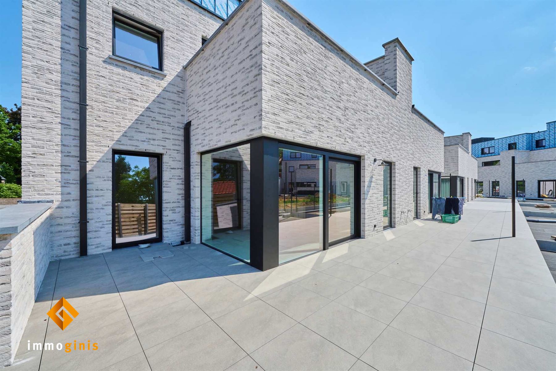 Zéér mooi en ruim gelijkvloers appartement met 2 slpks nabij het centrum van Hamont! foto 11