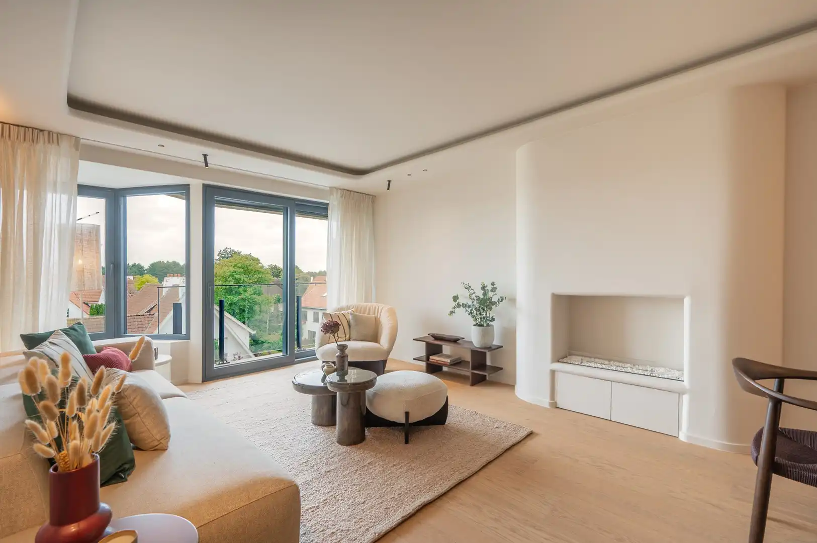 Prachtig gerenoveerd appartement nabij het centrum en de zee met open zichten. foto 6