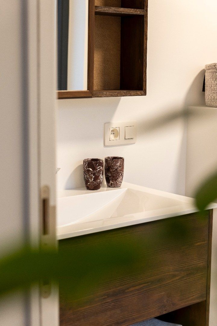 KLASSEVOL GERENOVEERDE WONING NABIJ CENTRUM EN STRAND OOSTENDE foto 14