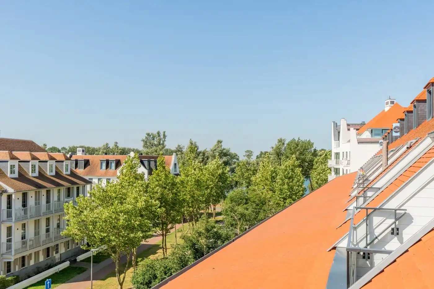 Luxe penthouse te duinenwater met zuid georiënteerd terras nabij het meer foto 16